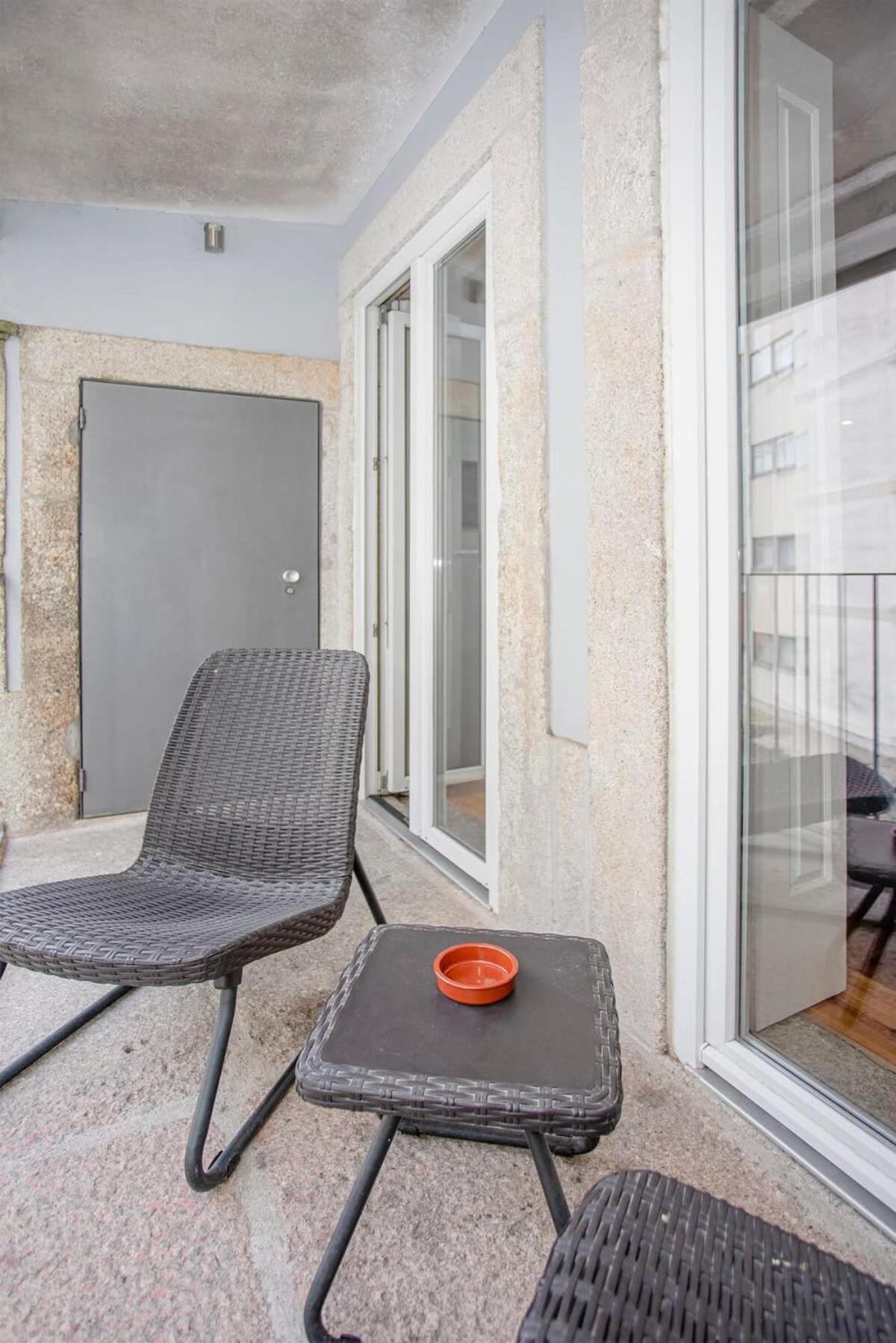 Апартаменты Liiiving In Porto - Heart Of Porto Mezzanine Экстерьер фото